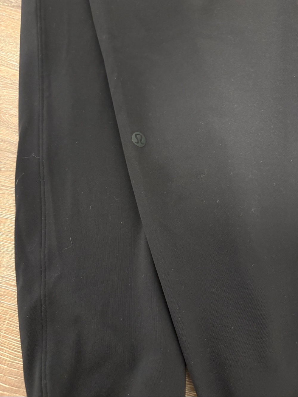 Women’s Lululemon Black Jogger style Pants - size 6-Elastic Waist - Picture 3 of 3